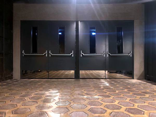 Двери Антипаника (спортивный центр «Пионер 2.0», ул. Дубининская) Двери Антипаника (спортивный центр «Пионер 2.0», ул. Дубининская)