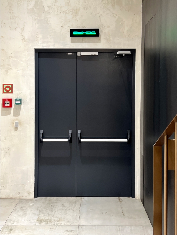 Фото дверей «Антипаника»