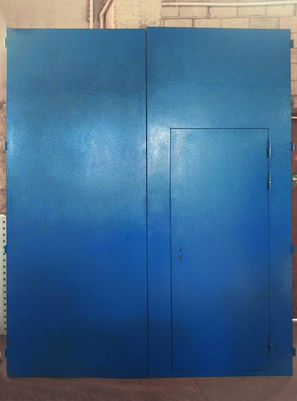 Синие огнестойкие ворота Синие огнестойкие ворота