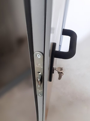 Цилиндровый огнестойкий замок Цилиндровый огнестойкий замок