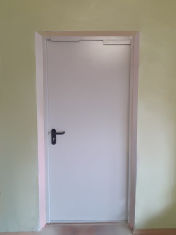 Огнестойкая дверь, фото изнутри Огнестойкая дверь, фото изнутри